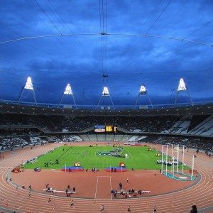 9游电竞站-破纪录时刻：球场上不断打破历史的瞬间，打破纪录的意思