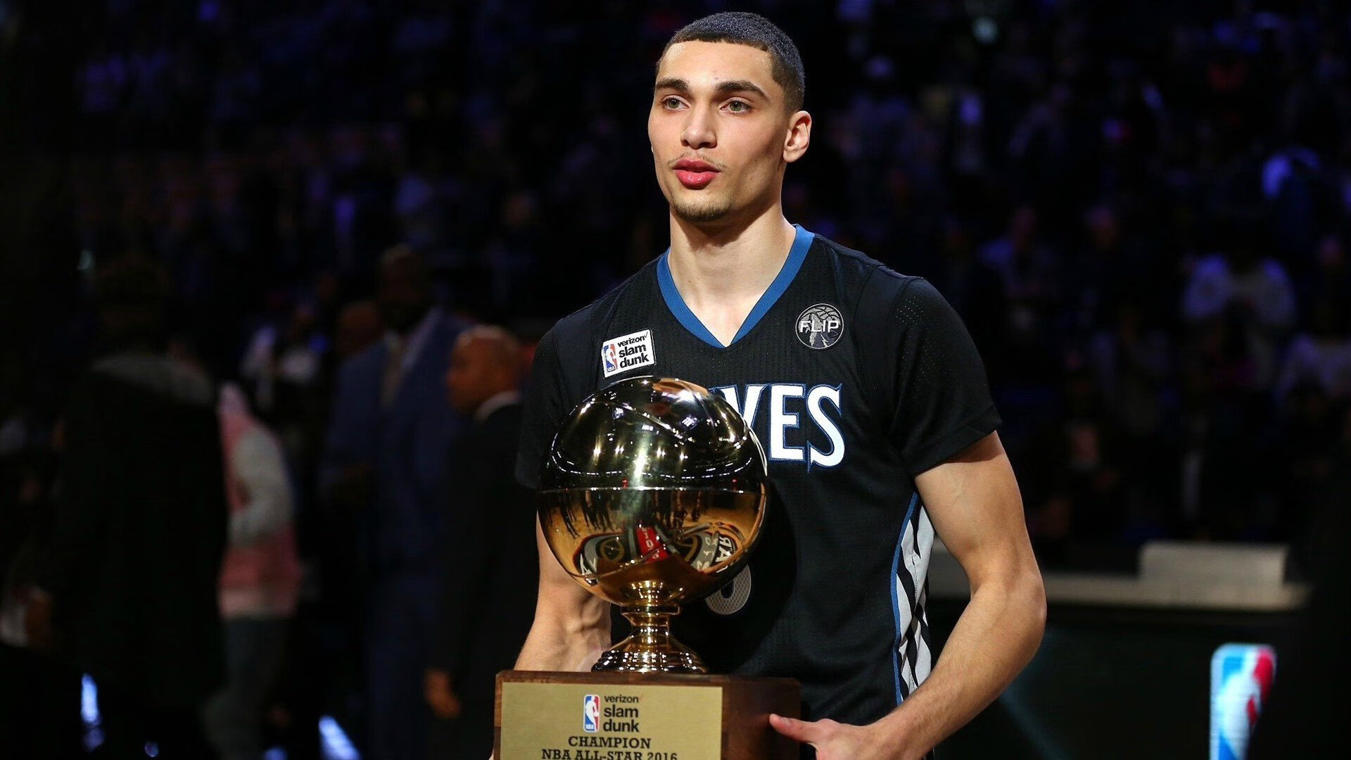 赛场“美技”不断:那些令人目不转睛的精彩表演